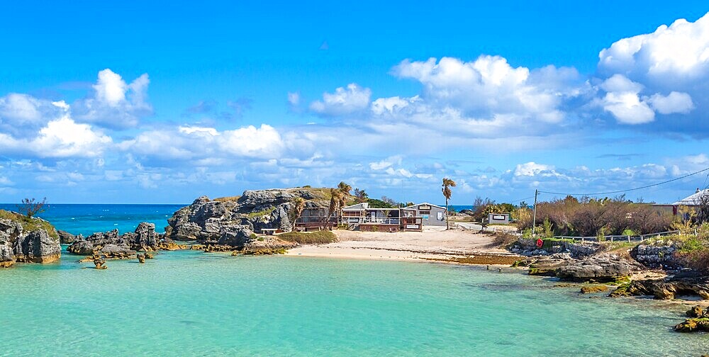 Tobacco Bay, at the North East of Bermuda, is a popular tourist attraction for its beach and snorkeling. It was the scene of Bermuda's Gunpowder Plot in 1775 when locals stole British gunpowder and sent it to America to arm those seeking independence.