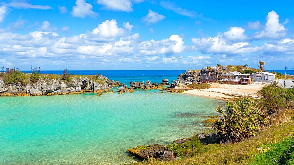 Tobacco Bay, at the North East of Bermuda, is a popular tourist attraction for its beach and snorkeling. It was the scene of Bermuda's Gunpowder Plot in 1775 when locals stole British gunpowder and sent it to America to arm those seeking independence.