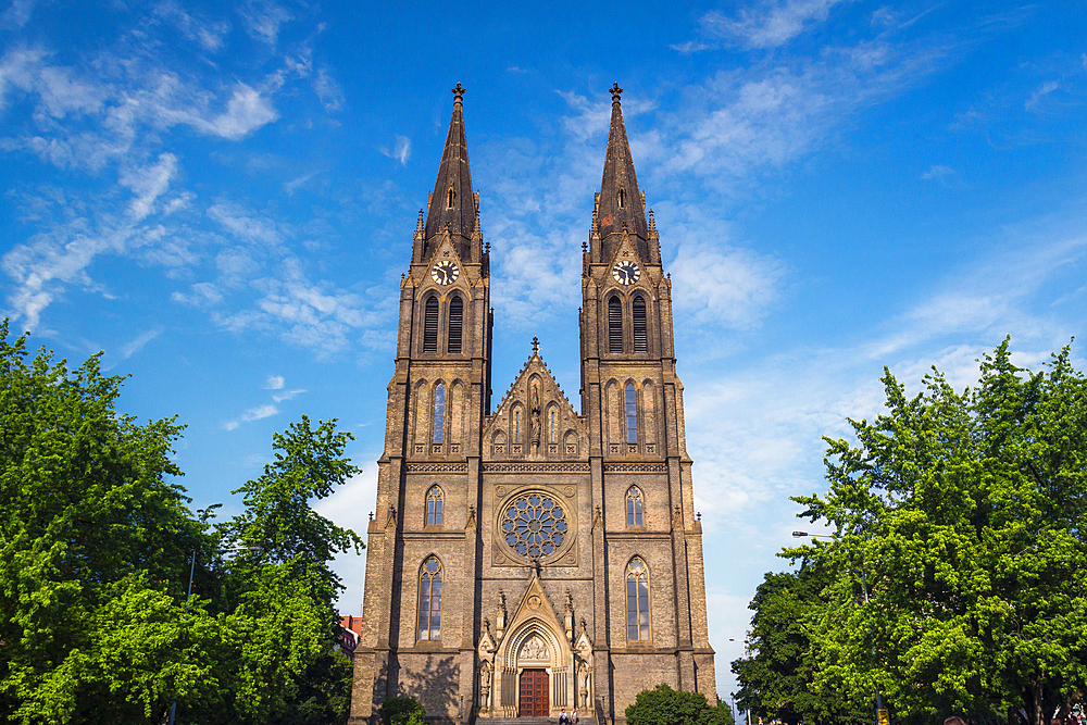 Basilica of St. Ludmila at Peace Square (Namesti Miru), Vinohrady, Prague, Czech Republic (Czechia), Europe