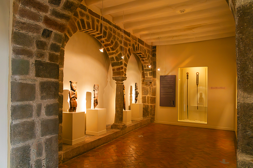 Interior of Museo de Arte Precolombino Museum, UNESCO World Heritage Site, Cusco (Cuzco), Cusco Province, Cusco Region, Peru, South America