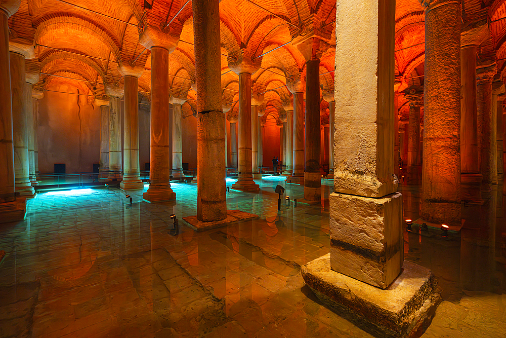 Basilica Cistern, Sultanahmet, UNESCO World Heritage Site, Fatih District, Istanbul Province, Turkey, Europe