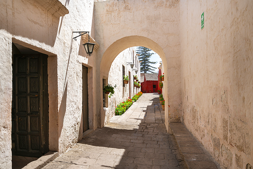 White section of Cloister and Monastery of Santa Catalina de Siena, UNESCO World Heritage Site, Arequipa, Peru