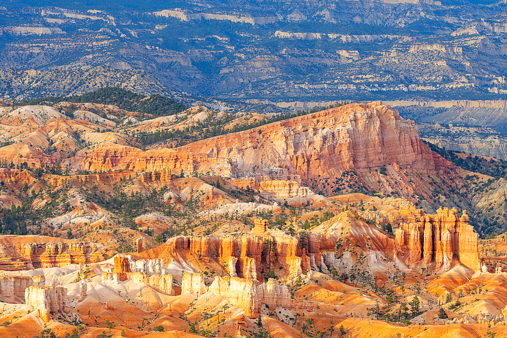 Bryce Canyon amphitheater at sunset, Inspiration Point, Bryce Canyon National Park, Utah, USA