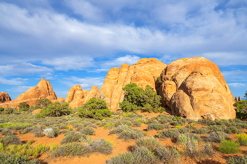 Rock formations near Skyline Arch, Arches National Park, Moab, Utah, United States of America, North America