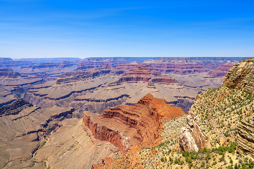 Grand Canyon, from Hermit Road near Great Mohave Wall Viewpoint, Grand Canyon National Park, Arizona, USA