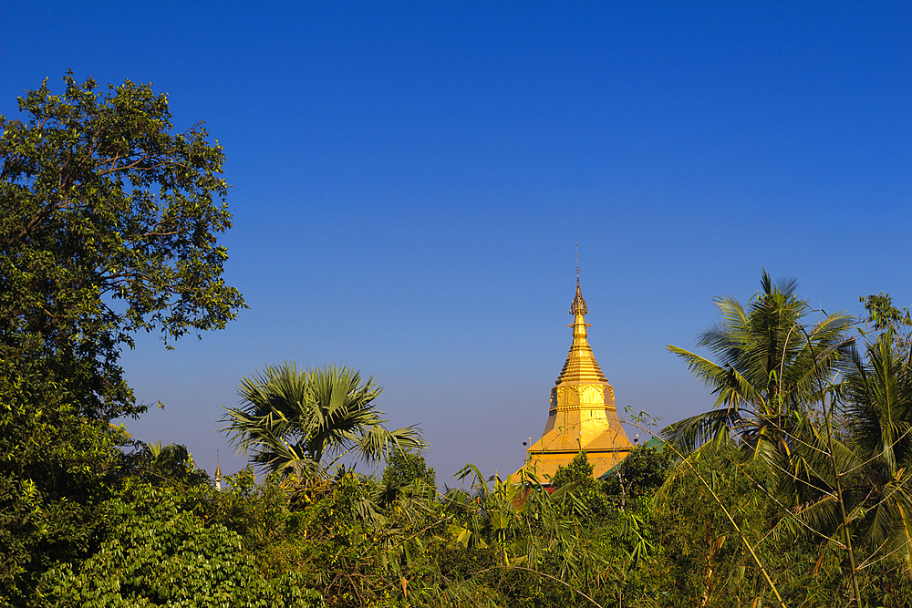 Golden top of pagoda, Yangon, Myanmar (Burma), Asia