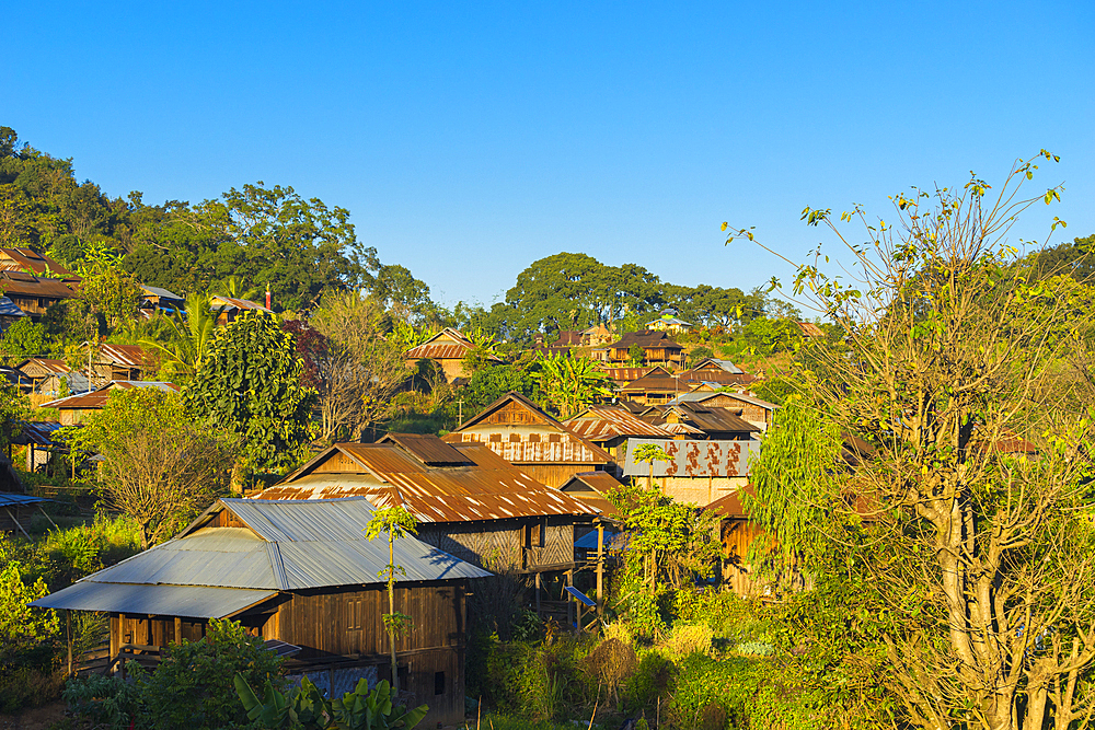 Houses in mountain village near Hsipaw, Shan State, Myanmar (Burma), Asia