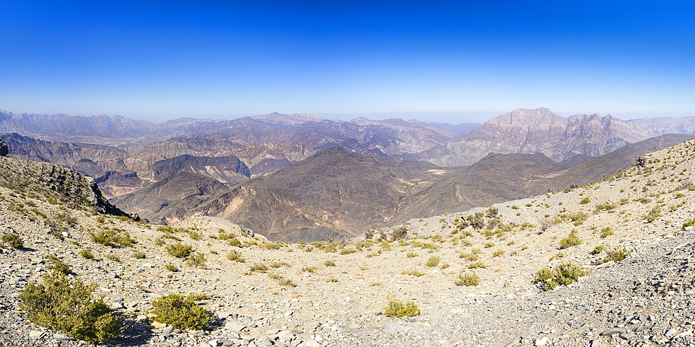 Al Hajar Mountains (Oman Mountains) close to Jebel Shams Canyon, Oman, Middle East