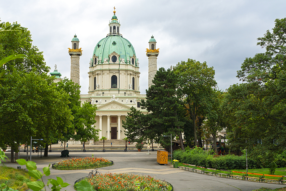 Karlskirche church, Karlsplatz, Vienna, Austria, Europe