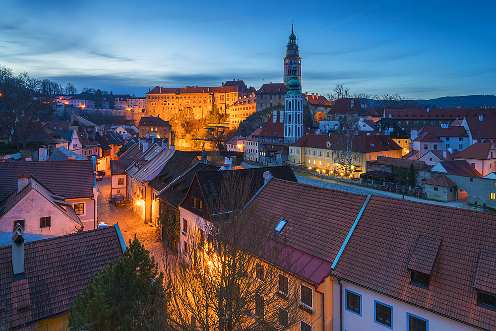 Historic center of Cesky Krumlov as seen from Seminar Garden at twilight, Cesky Krumlov, South Bohemian Region, Czech Republic (Czechia), Europe