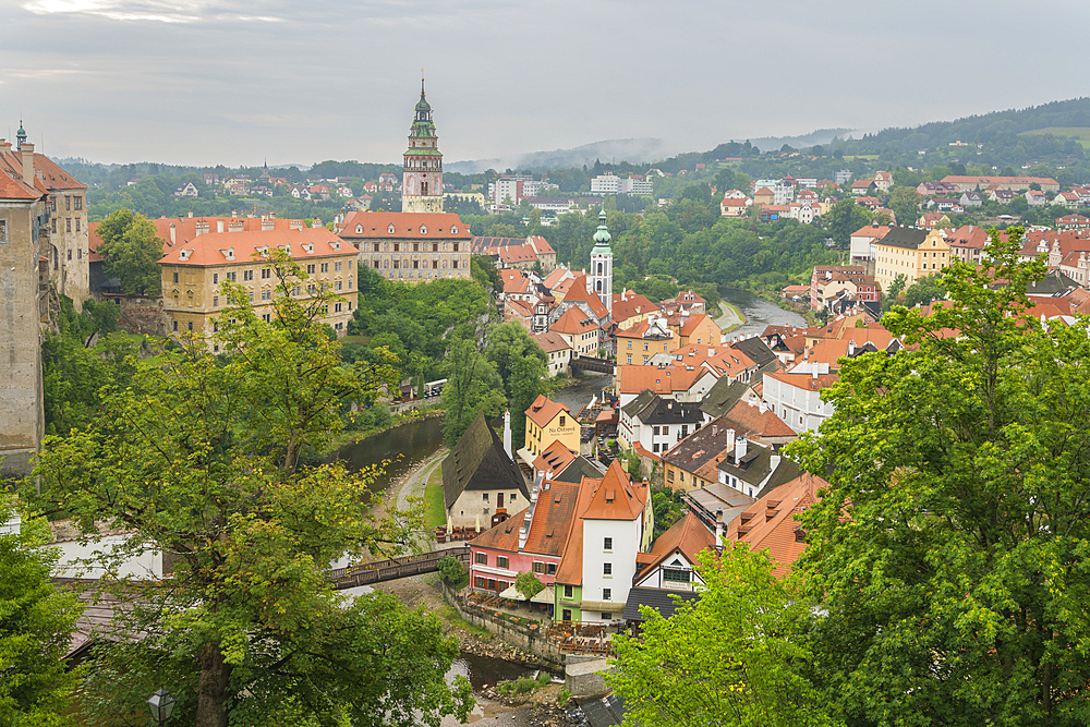 Historic town of Cesky Krumlov and Cesky Krumlov Castle Tower, UNESCO, Cesky Krumlov, South Bohemian Region, Czech Republic (Czechia), Europe