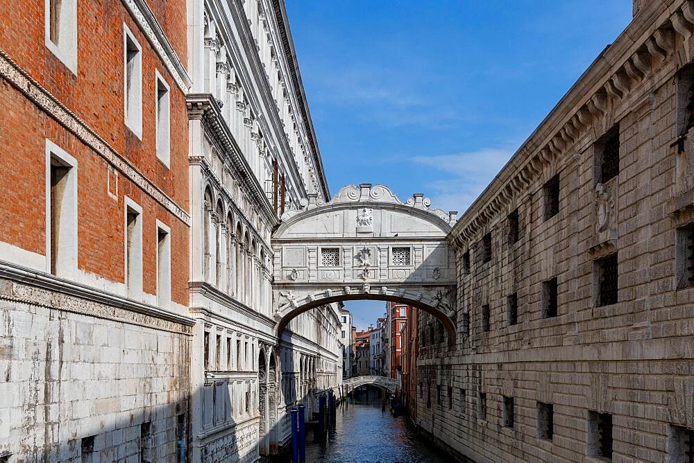 Perspective of the Bridge of Sighs, Rio di Palazzo, Venice, Veneto, Italy