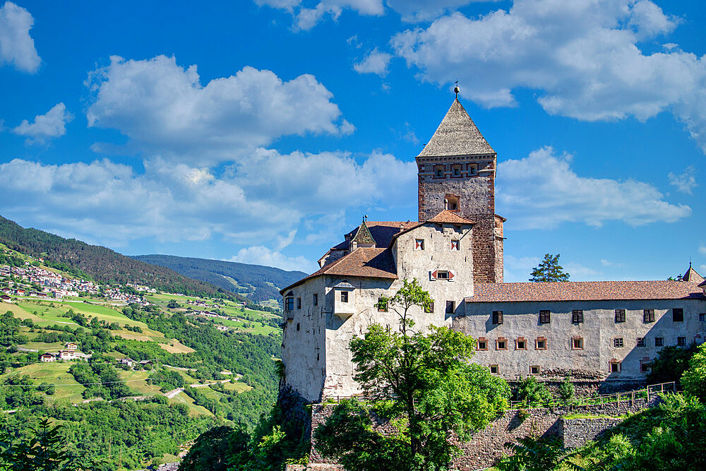 Trostburg Castle, Bozen district, Val Gardena, Sud Tirol, Italy, Europe