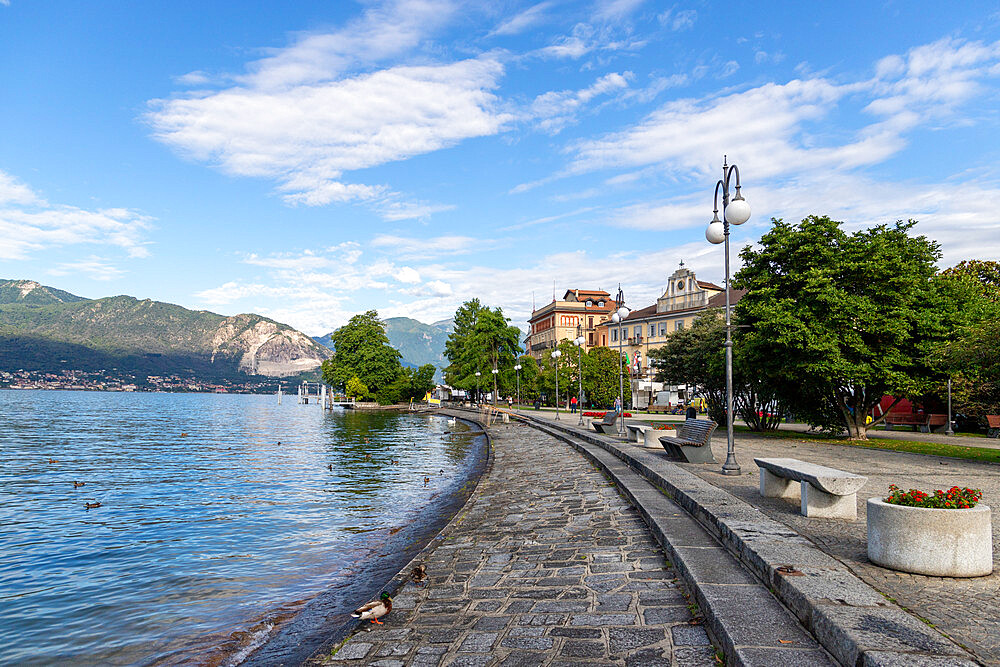 The lakeside promenade of Pallanza, Lake Maggiore, Verbania District, Piedmont, Italian Lakes, Italy, Europe