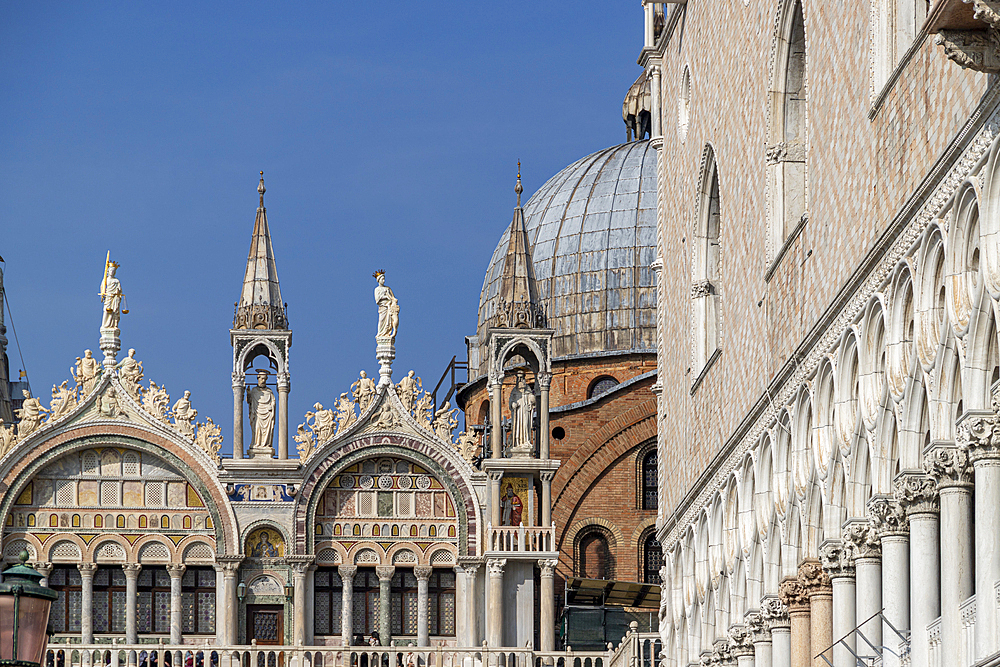 Palazzo Ducale and Basilica di San Marco, UNESCO World Heritage Site, Venice, Veneto, Italy, Europe