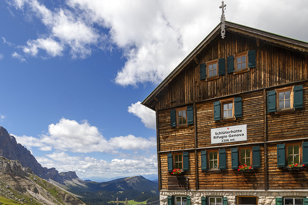 Refuge Genoa, Natural Park Puez-Odle, Val di Funes, Bolzano district, Sudtirol (South Tyrol), Italy, Europe