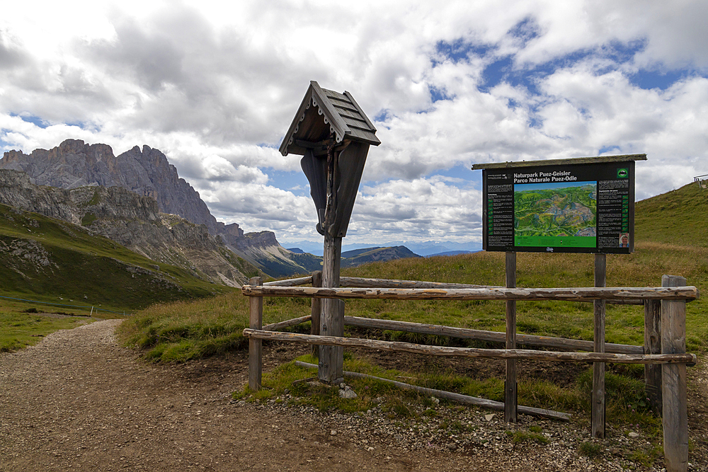 Natural Park Puez-Odle, Val di Funes, Bolzano district, Sudtirol (South Tyrol), Italy, Europe