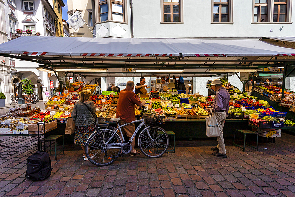 Typical food market in the old town of Bolzano (Bozen), Bozen district, Sudtirol (South Tyrol), Italy, Europe