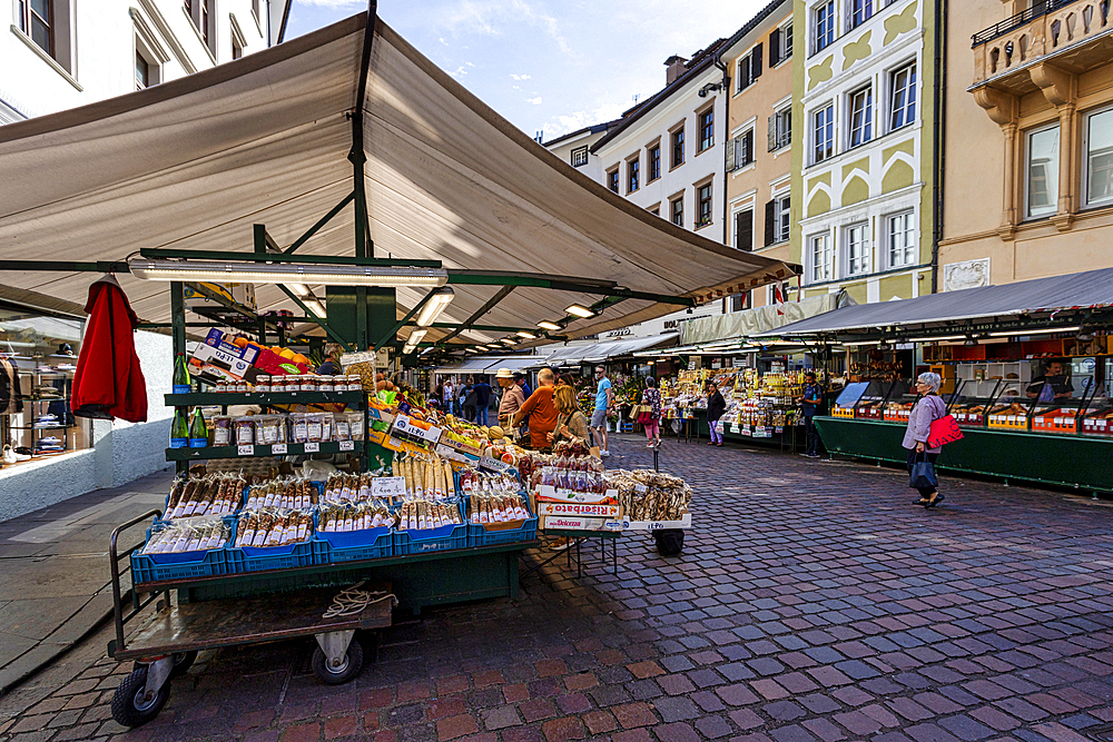 Typical food market in the old town of Bolzano (Bozen), Bozen district, Sudtirol (South Tyrol), Italy, Europe