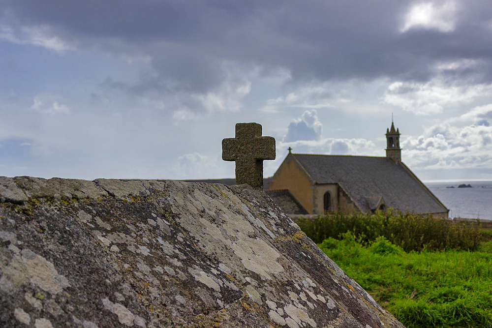 Fontaine de Devotion Saint-Mathieu, Pointe du Van, Finisterre, Brittany, France, Europe