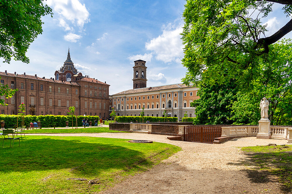 The gardens of the Royal Palace, Torino (Turin), Piedmont, Italy, Europe