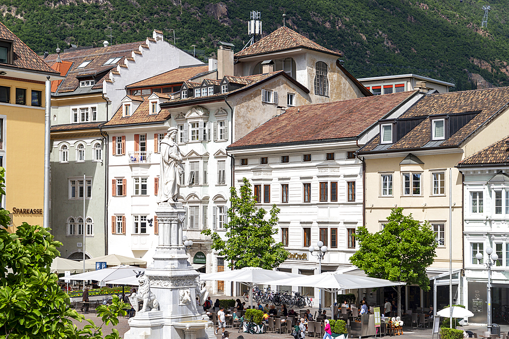 Piazza Walther, Bolzano, Sudtirol, Italy, Europe