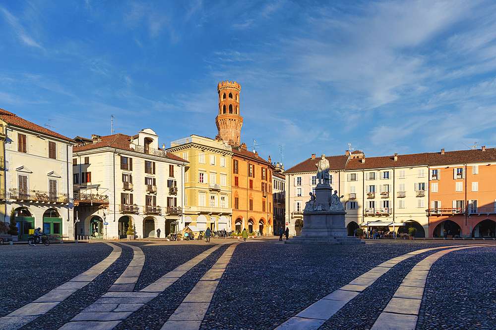 Piazza Cavour, Vercelli, Piedmont, Italy, Europe