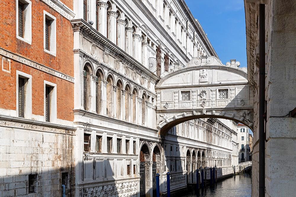 Perspective of the Bridge of Sighs, Rio di Palazzo, Venice, Veneto, Italy