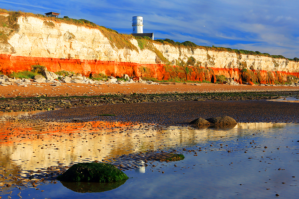 Hunstanton Cliffs (Cretaceous chalk and carstone), Hunstanton, Norfolk, England, UK