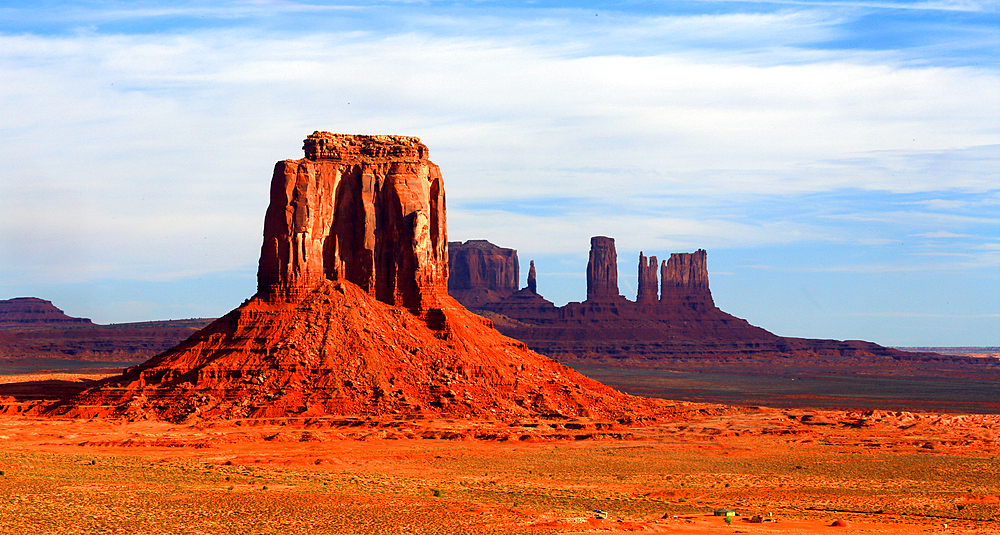 Monument Valley, Navajo Indian Territory/ Utah, USA