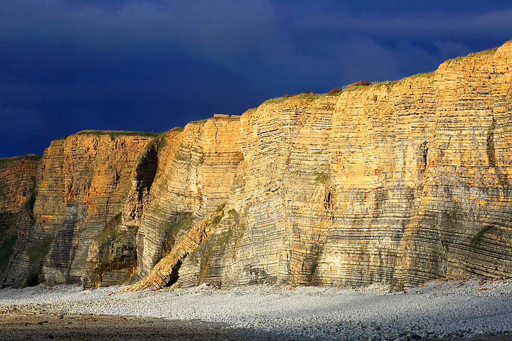 Cliffs at Nash Point, Glamorgan Heritage Coast, South Wales, United Kingdom, Europe