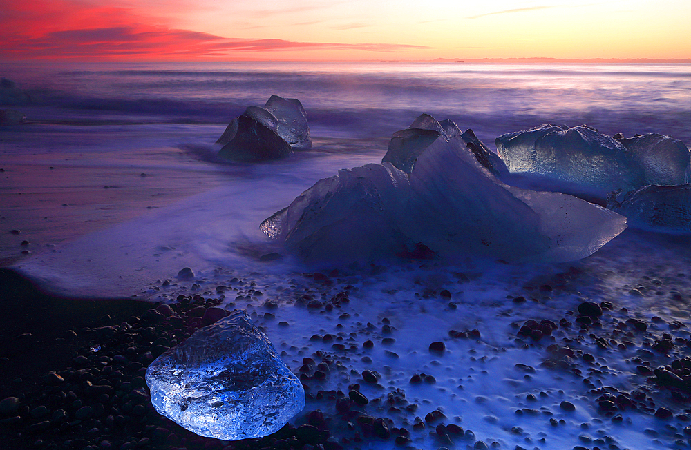 Breioamerkursandur (Diamond Beach) near Jokulsarlon Glacier Lagoon, at sunrise (dawn), Vatnajokull National Park, southern Iceland, Polar Regions