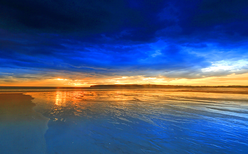 Dunnet Bay at sunset, near Thurso, Caithness, Highlands, Scotland, United Kingdom, Europe