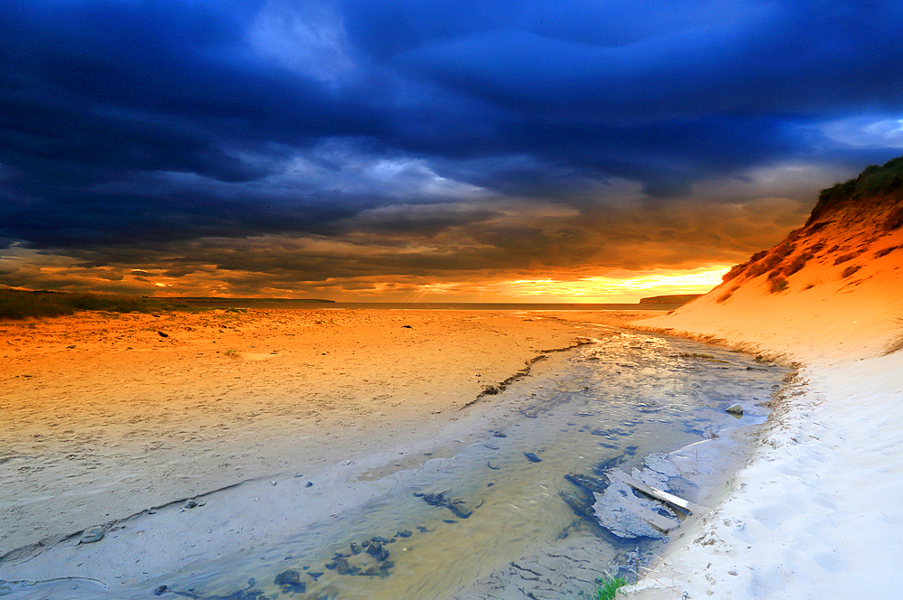 Dunnet Bay at sunset, near Thurso, Caithness, Scotland, United Kingdom, Europe