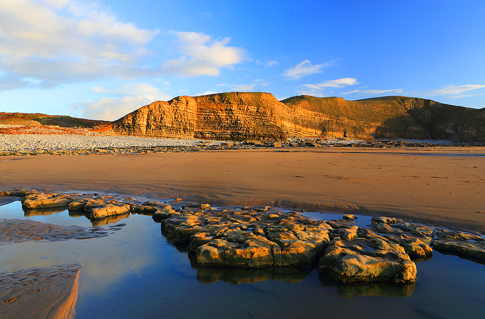 Limestone cliffs and beach, Dunraven Bay, Southerndown, South Wales