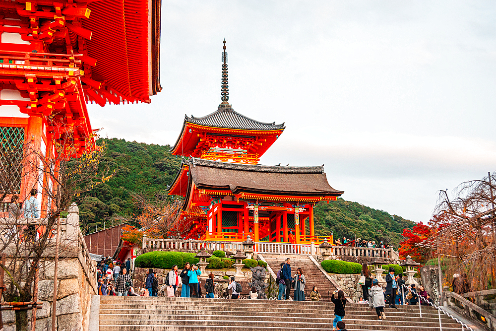 Iconic Kiyomizu-dera Temple at Sunset