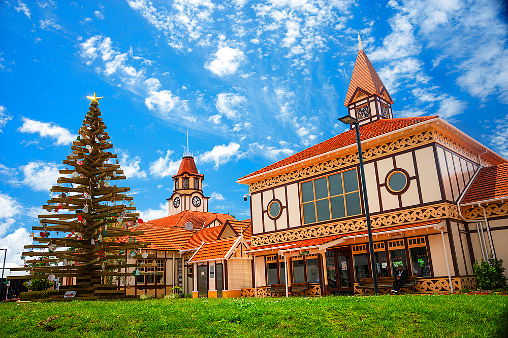 Christmas tree and Rotorua Museum / Te Whare Taonga o Te Arawa. Old Bath House, Museum of Art & History, Rotorua, North Island, New Zealand