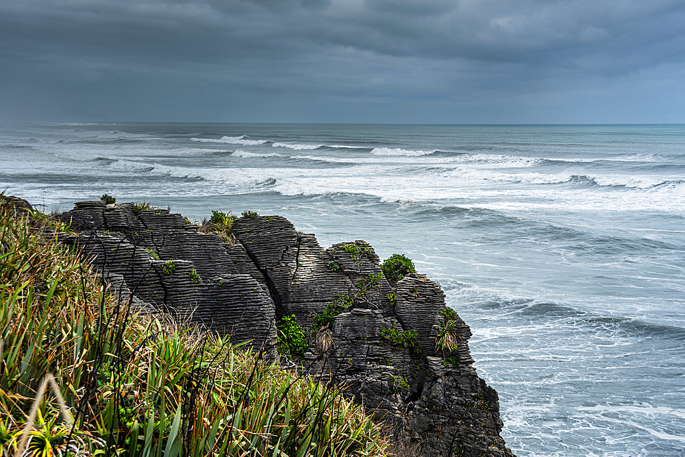 Waves Crashing Along Rugged Coastline with Pancake Rock Formations, Punakaiki, New Zealand