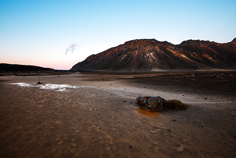 Vast arid volcanic landscape before sunrise, on high plateau of Tongariro National Park, UNESCO World Heritage Site, North Island, New Zealand, Pacific