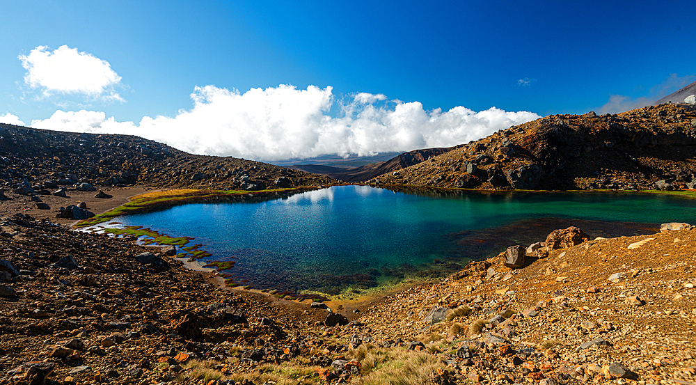 Emerald Lake in Tongariro National Park, UNESCO World Heritage Site, North Island, New Zealand, Pacific