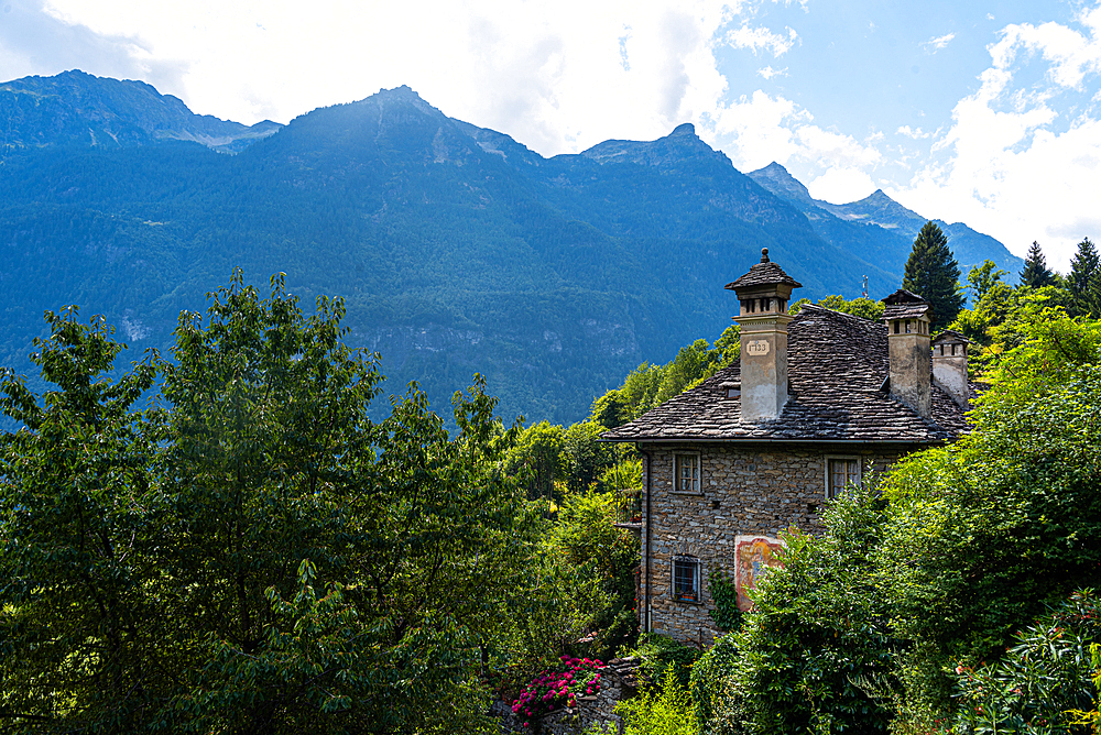 Mountain mansion in traditional architectural style, Naturpark Alta Valle Antrona, Piedmont, Italy, Europe