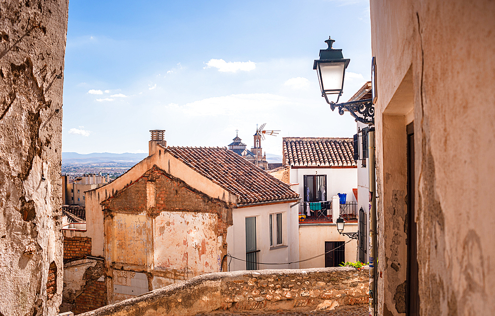 Narrow streets in the historic quarter of Albaicin in Granada with typical white houses, UNESCO World Heritage Site, from Mirador de la Lona, Granada, Andalusia, Spain, Europe