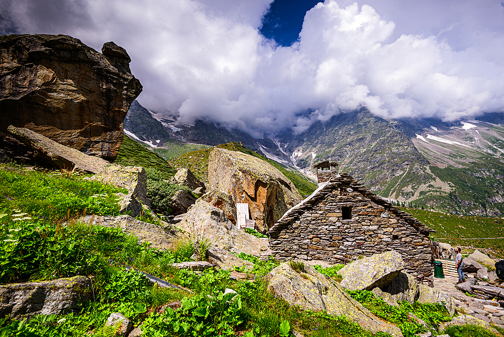 Mountain hut, Refugio Zamboni Zappa, Monte Rosa, Dufourspitze, Italian Alps, Italy, Europe