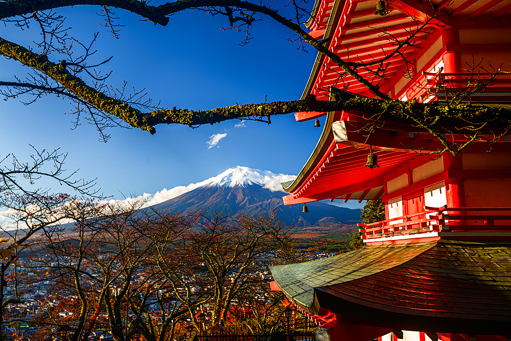 Mount Fujiyama (Mount Fuji), UNESCO World Heritage Site, iconic volcano in autumn with red pagaoda framing the summit, Honshu, Japan, Asia