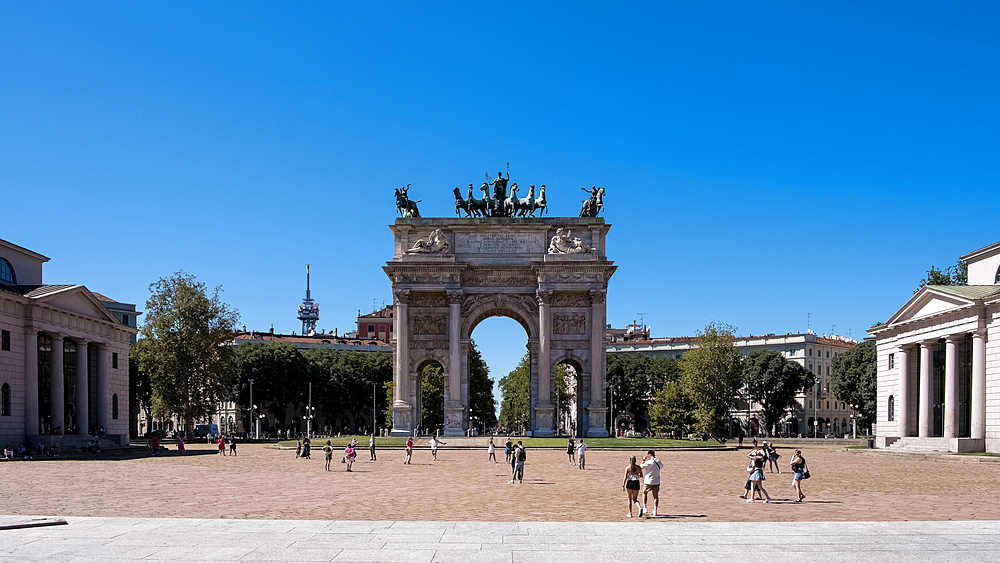 View of Porta Sempione (Simplon Gate) and Arco della Pace (Arch of Peace), 19th century triumphal arch with Roman roots, Milan, Lombardy, Italy, Europe