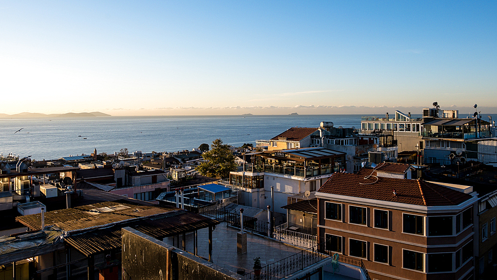 Cityscape of Istanbul from Fatih, view including the Bosporus, the world's busiest waterway for international navigation, Istanbul Province, Turkey, Europe