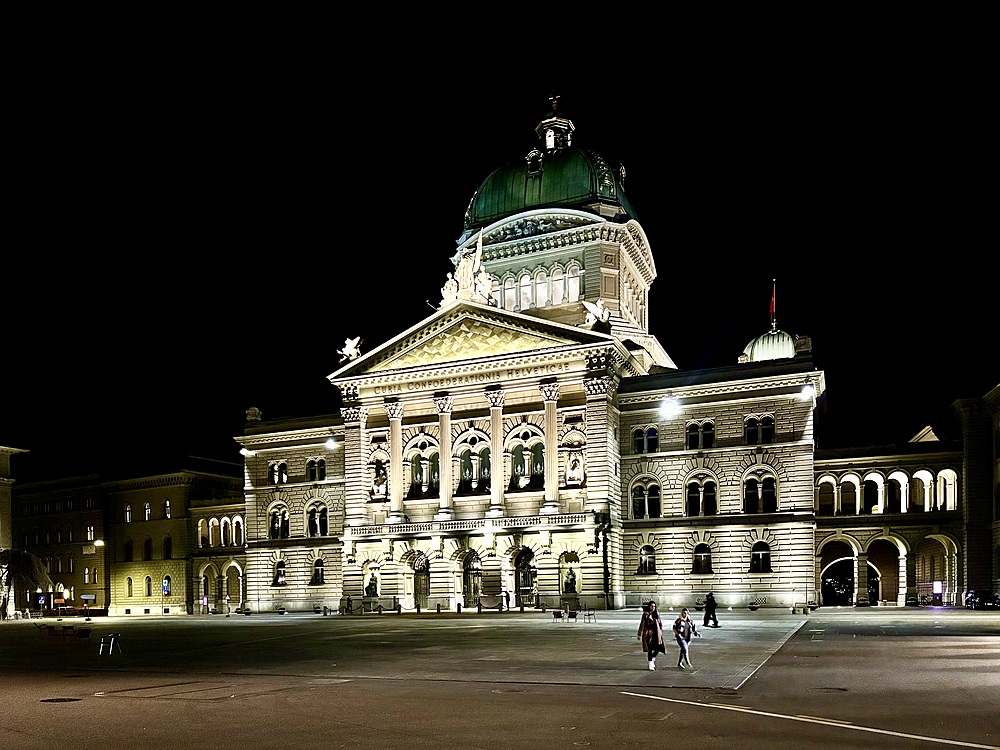 View of the Federal Palace of Switzerland, a building in Bern housing the Swiss Federal Assembly (legislature) and the Federal Council (executive) and the seat of the government of Switzerland and parliament of the country.