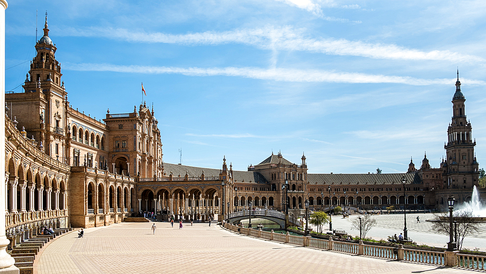 Detail of the Plaza de Espana, an architectural ensemble and largest building of the Ibero-American Exposition of 1929, Maria Luisa Park, Seville, Andalusia, Spain, Europe