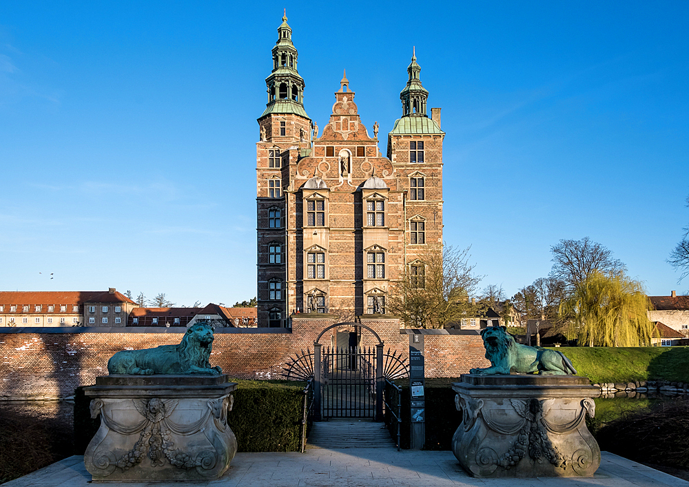 Copenhagen, Denmark – View of Rosenborg Slot, a 17th-century Renaissance castle set in Kongens Have, housing Denmark’s royal regalia and treasures in a richly decorated historical setting.