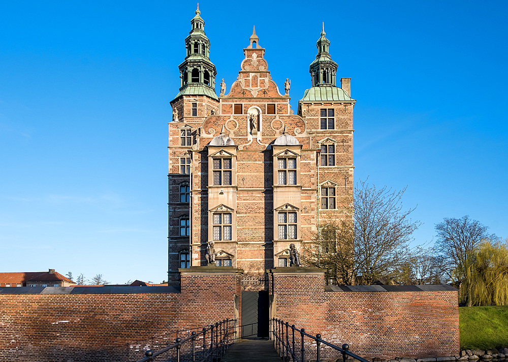Copenhagen, Denmark – View of Rosenborg Slot, a 17th-century Renaissance castle set in Kongens Have, housing Denmark’s royal regalia and treasures in a richly decorated historical setting.
